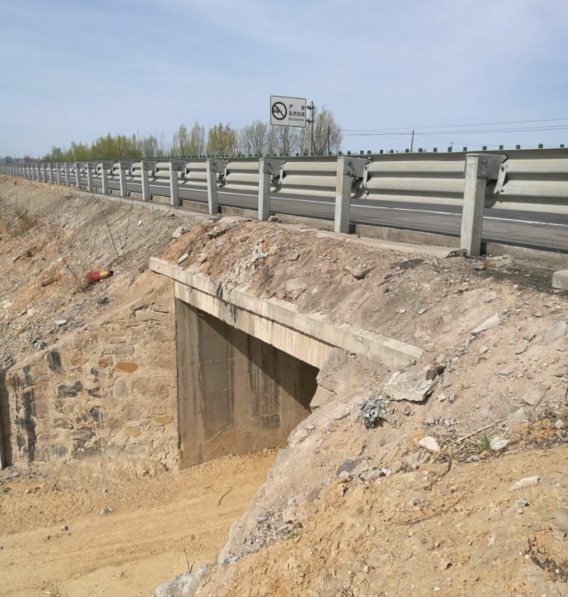 濕性黃土高填方路基空洞探測